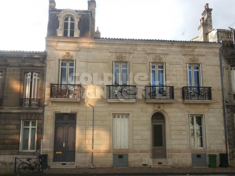 Appartement 5 chambres à vendre BORDEAUX entre Barrière Saint-Médard et Barrière du Medoc