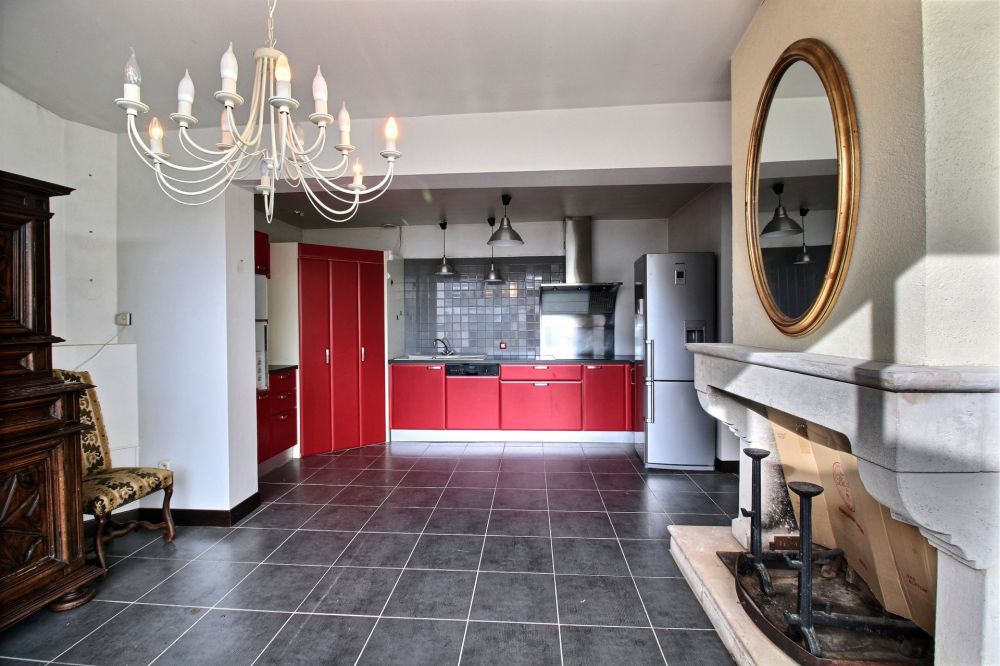 Maison à vendre sur la ligne de tram B 2 chambres