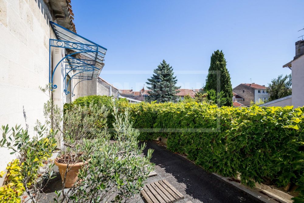 Superbe maison familiale avec jardin et garage à vendre BORDEAUX QUARTIER CAUDÉRAN