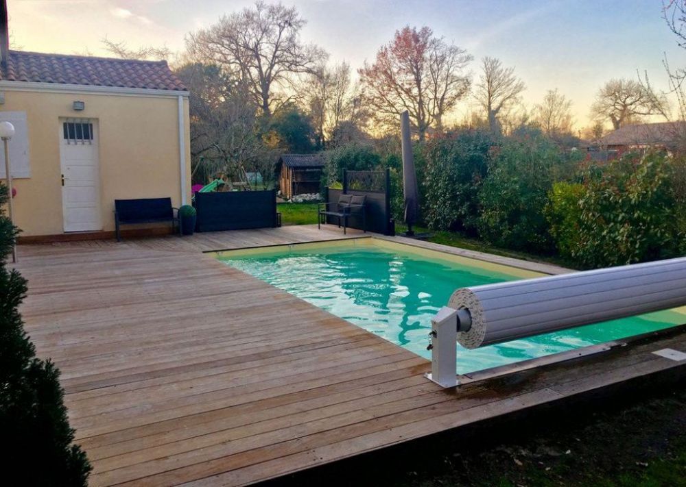 Achète villa familiale avec piscine et 5 chambres à Merignac