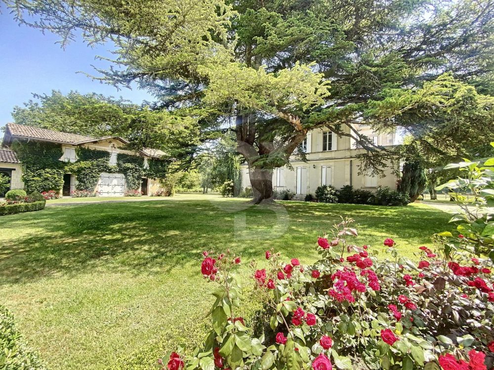 Propriété de charme à vendre entre Bordeaux et la Côte Atlantique