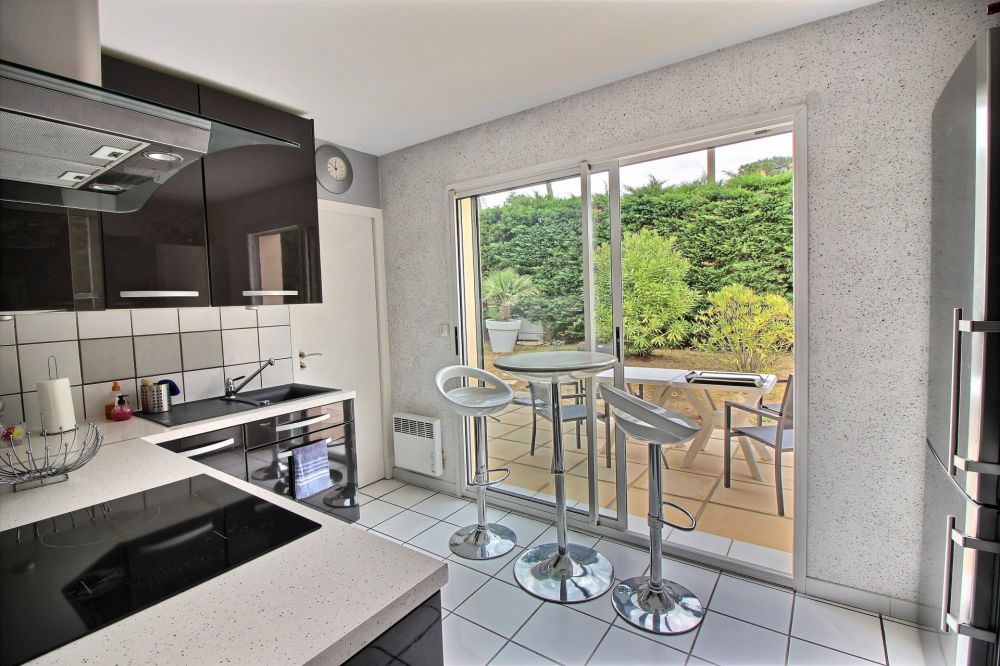 Vente villa d'architecte avec piscine vue mer sur le Bassin d arcachon