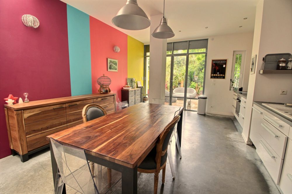 Maison en pierre à vendre à saint Genès