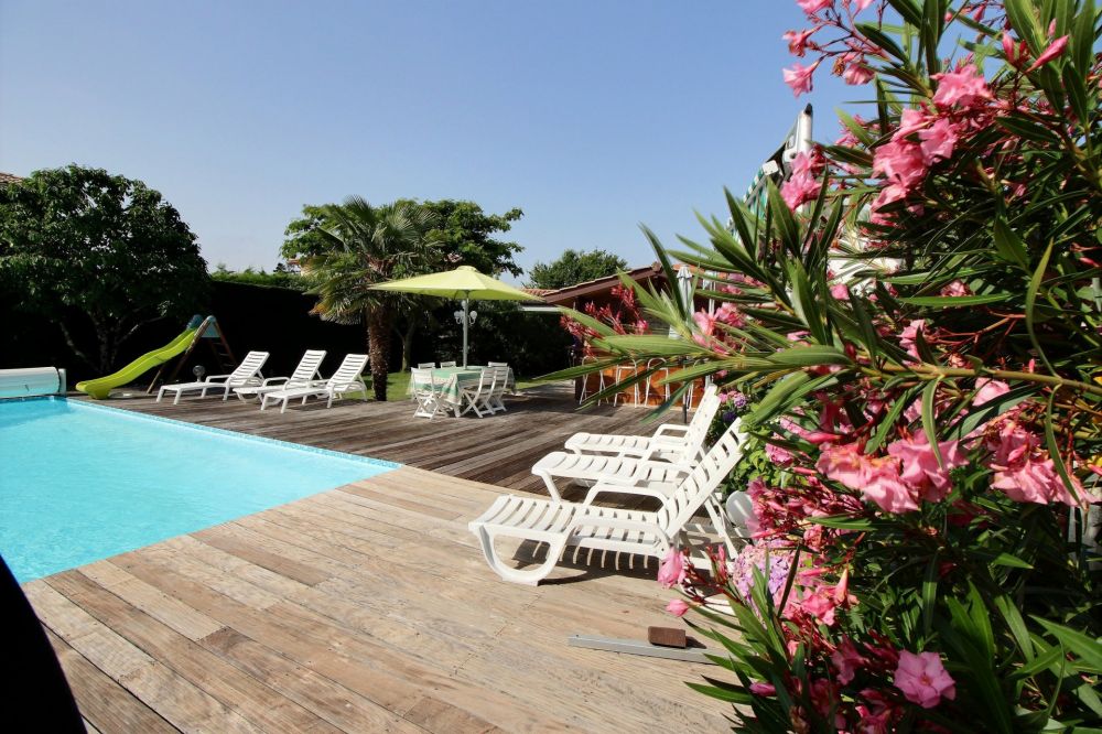 recherche maison à vendre dans le centre de la teste avec piscine