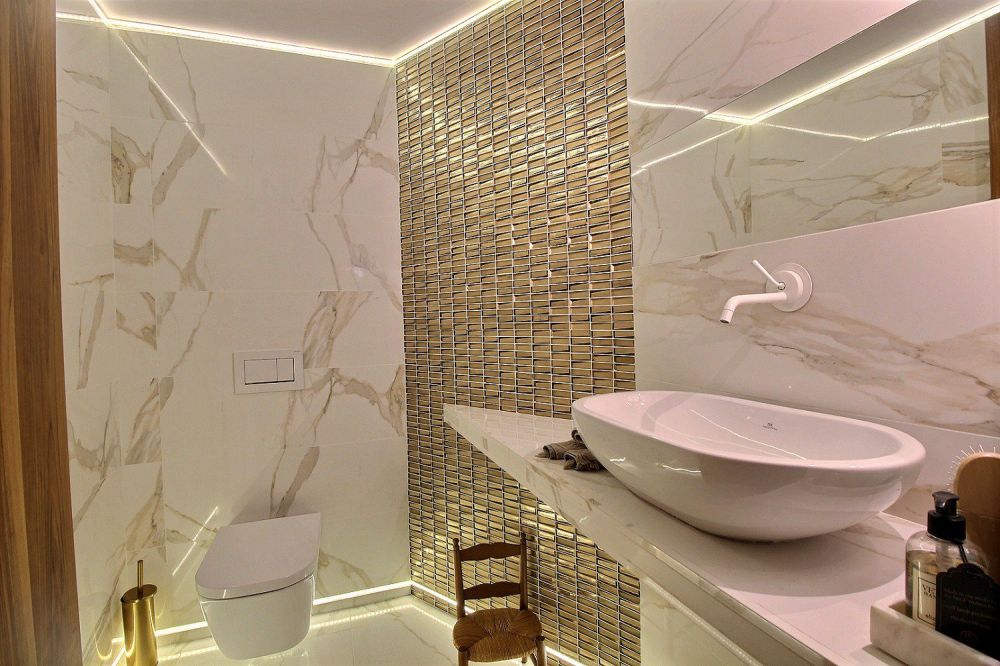 Maison bourgeoise avec garage et patio à vendre BORDEAUX HYPER CENTRE