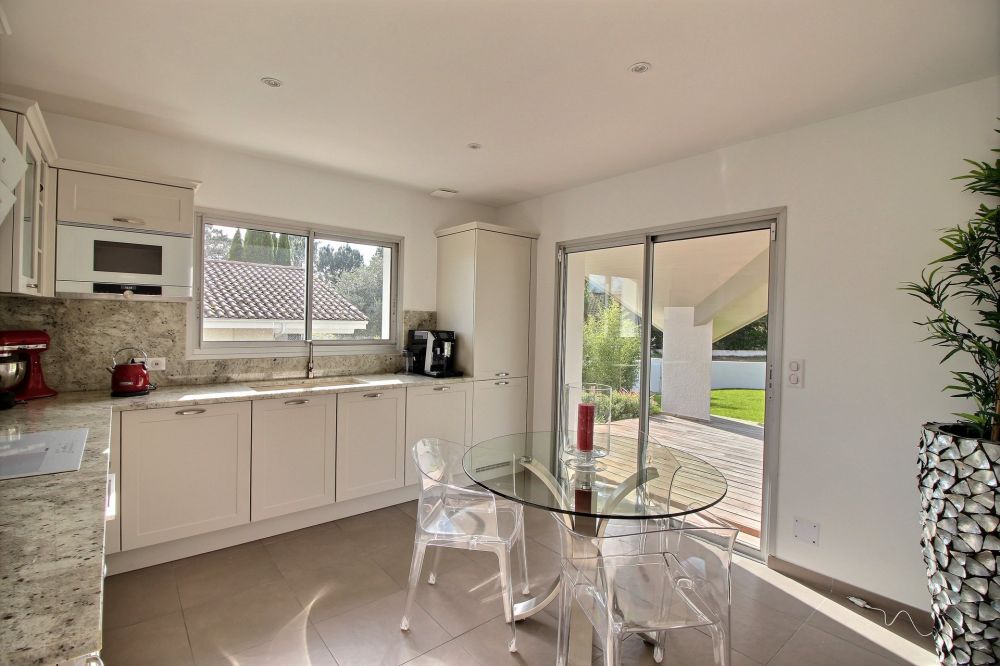 vente villa 6 chambres avec piscine