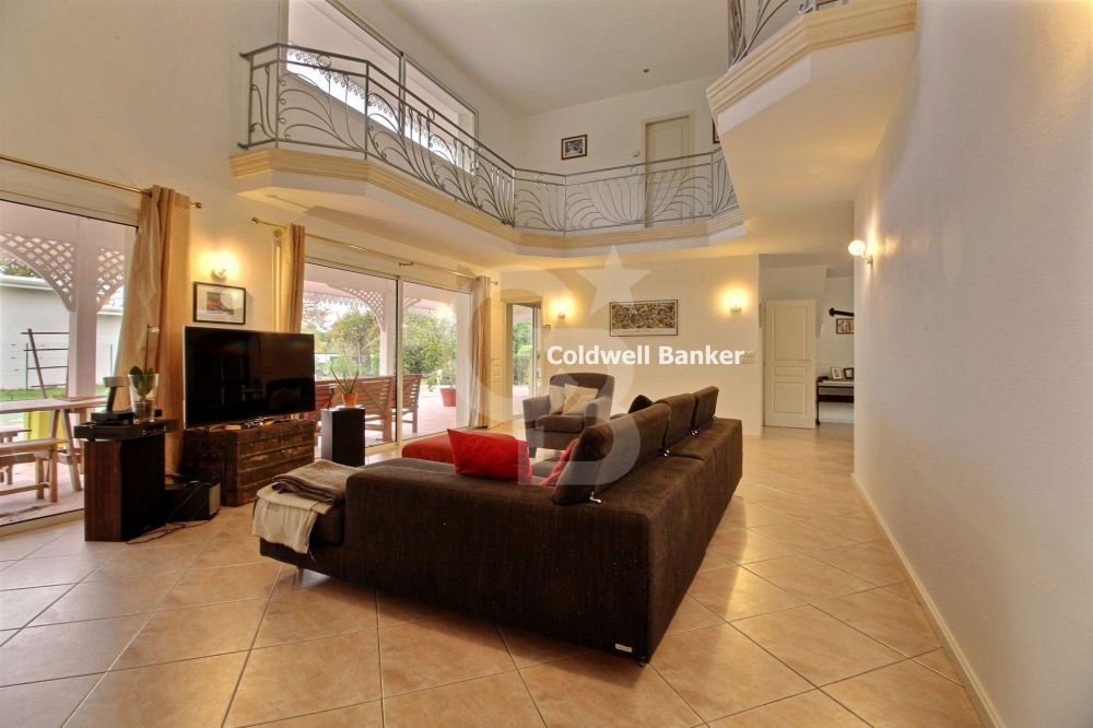 Acheter belle villa familiale avec dépendance à ANDERNOS LES BAINS