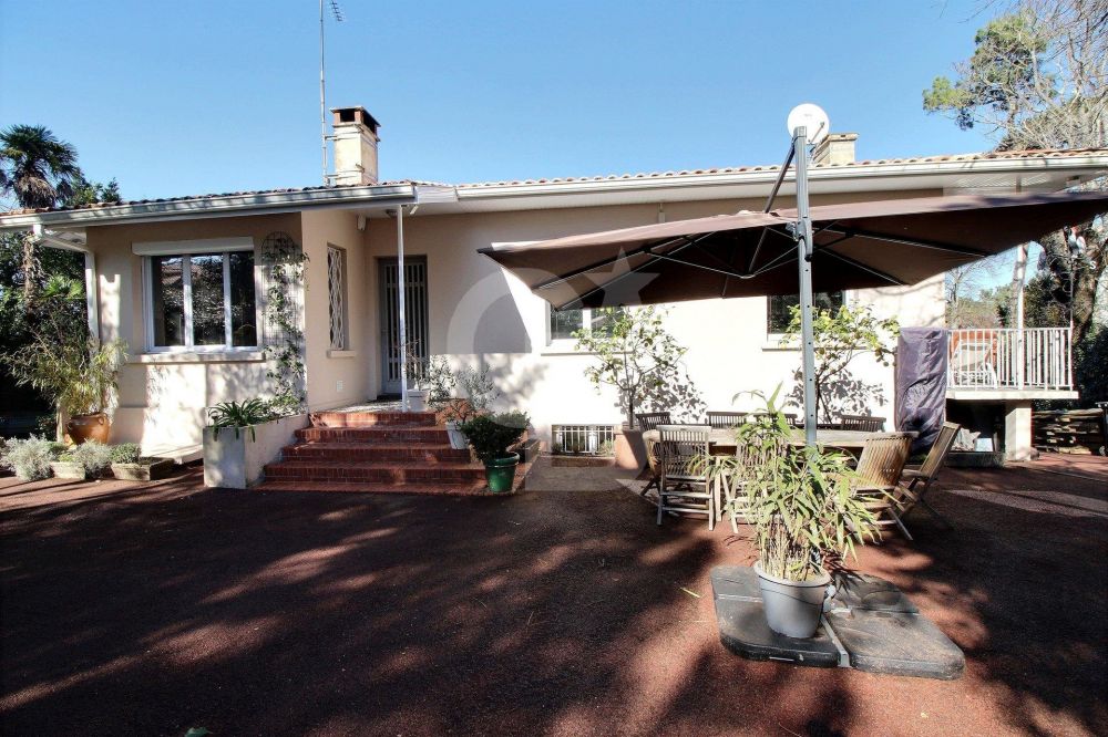 Belle villa avec piscine à vendre ARCACHON VILLE D'HIVER