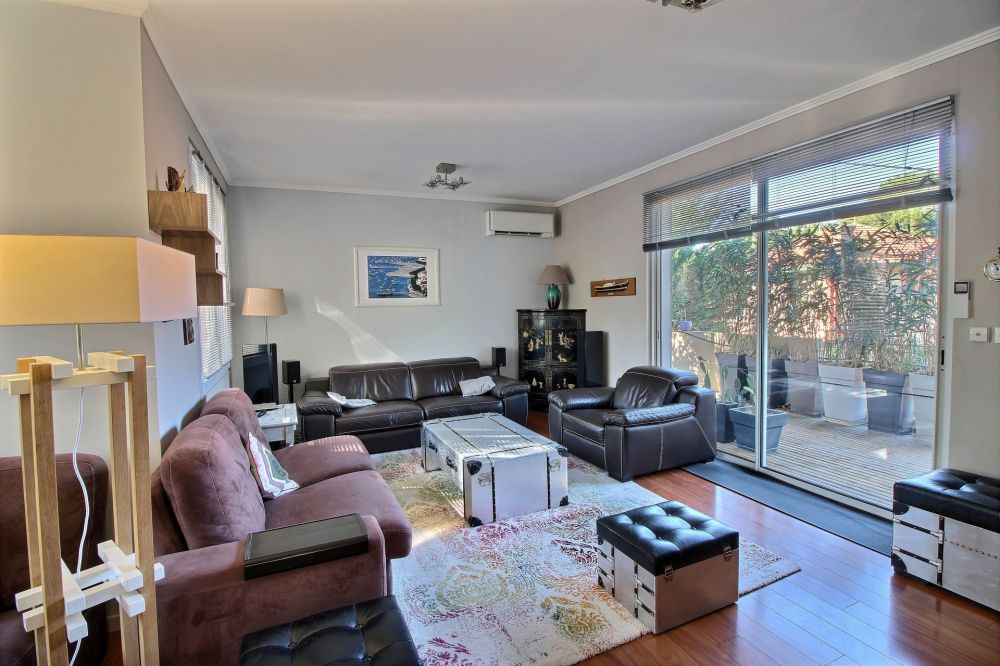 recherche villa des années 60 dans la ville d'hiver