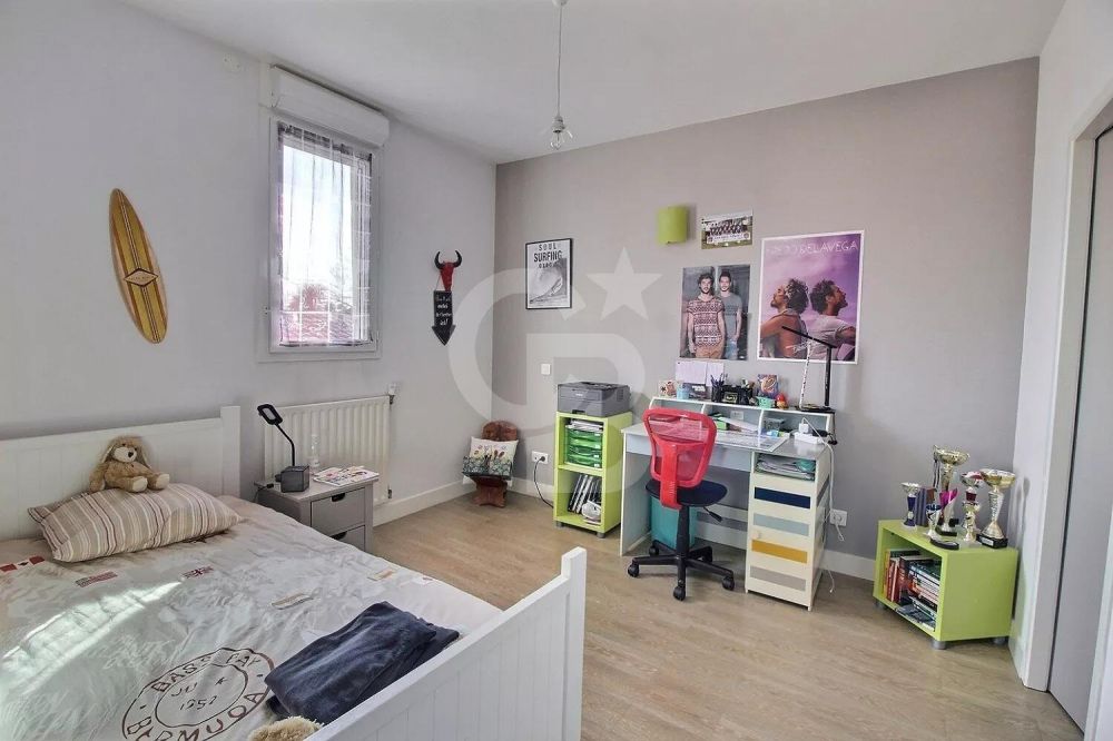 Recherche maison familiale rénovée avec piscine La Teste-de-Buch