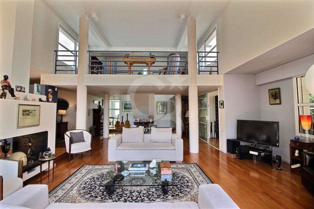 Achat spacieuse villa d'architecte avec grand terrain et piscine BORDEAUX CAUDERAN