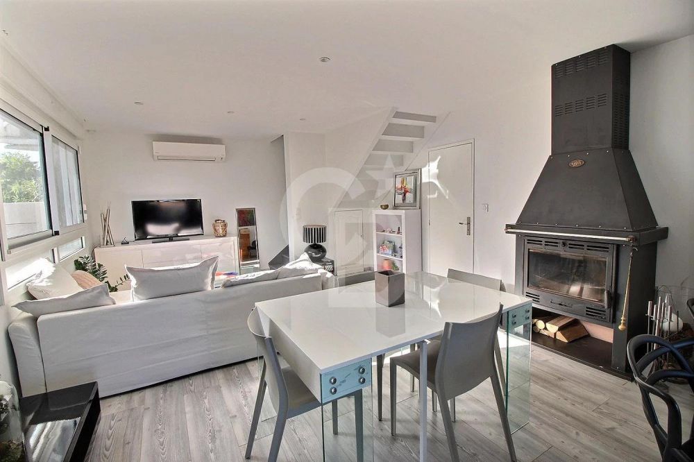 vente Villa familiale avec 4 chambres et piscine à LA TESTE-DE-BUCH