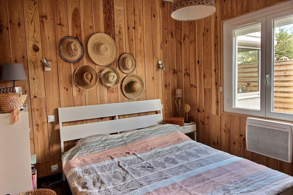 Ensemble immobilier - Maison - Appartement - Dépendance à vendre à ARÈS