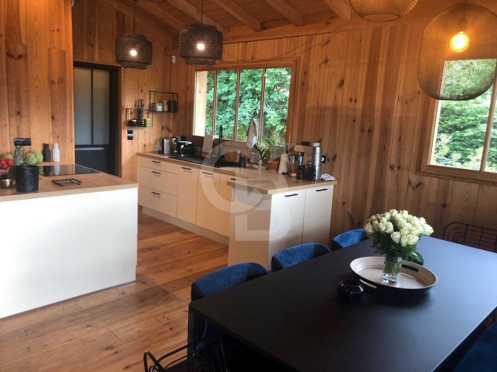 Superbe cabane en bois 4 chambres à vendre LÈGE-CAP-FERRET