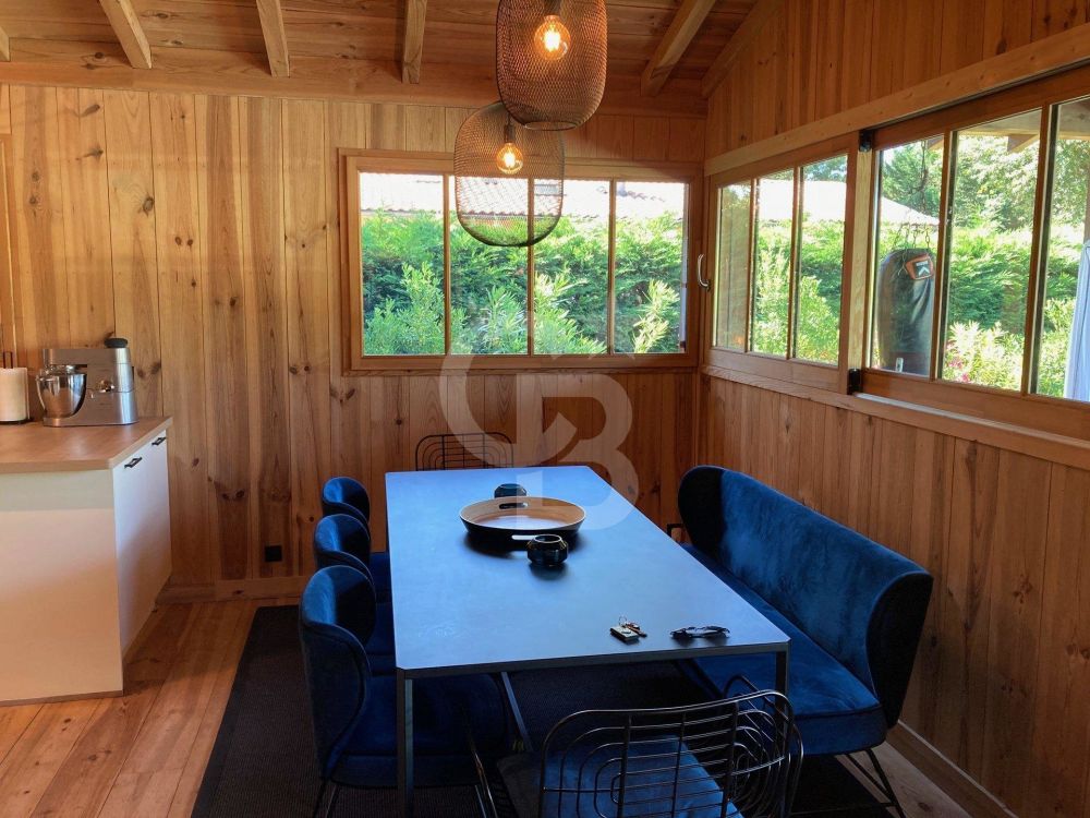 Superbe cabane en bois 4 chambres à vendre LÈGE-CAP-FERRET