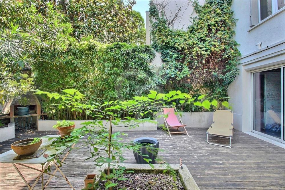 Charmante échoppe bordelaise avec jardin et garage à vendre à Bordeaux Jardin Public