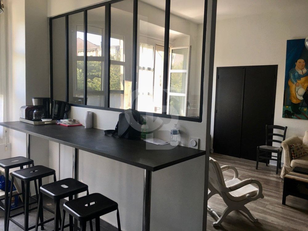 Vente superbe appartement rénové de 78 m2 BORDEAUX CENTRE HISTORIQUE