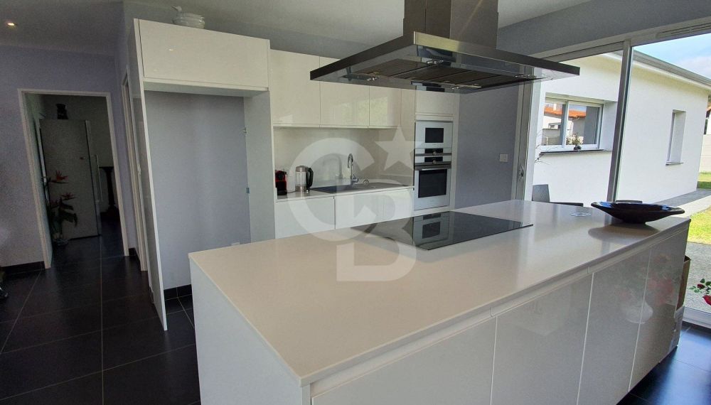 Acheter Maison moderne avec jardin de 900m2  à SAINT-MÉDARD-EN-JALLES