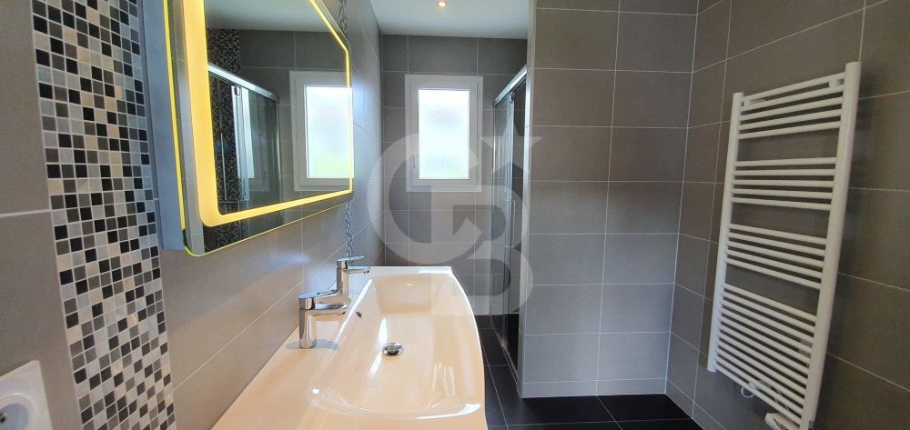 Recherche Maison moderne avec jardin de 900m2 à vendre à SAINT-MÉDARD-EN-JALLES