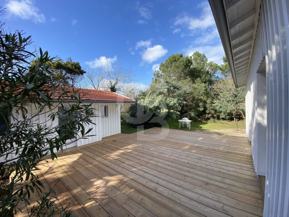 Vente villa bois rénovée avec dépendance proche océan CAP FERRET