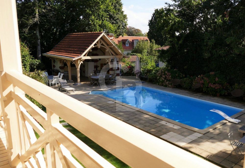 Recherche villa arcachonnaise fin 19e siècle ARCACHON VILLE D'HIVER