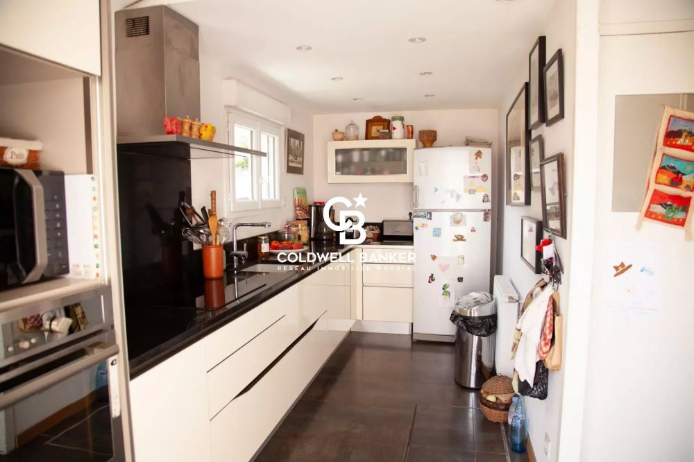 Maison familiale avec jardin piscine et garage à vendre Le Bouscat