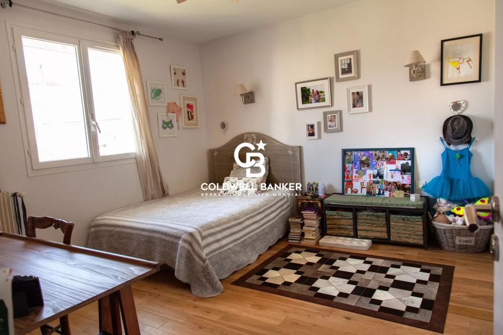 Maison familiale avec jardin piscine et garage à vendre Le Bouscat