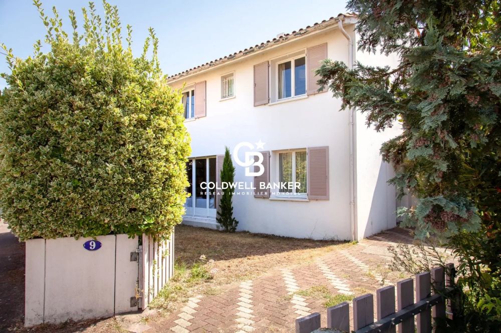 Maison familiale avec jardin piscine et garage à vendre Le Bouscat