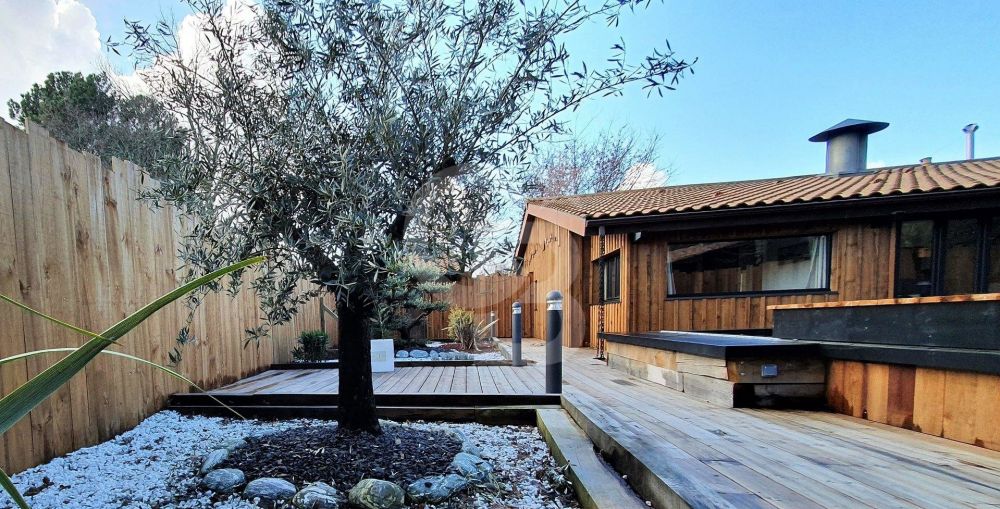 Vente magnifique villa rénovée style cabane avec piscine LÈGE CAP FERRET