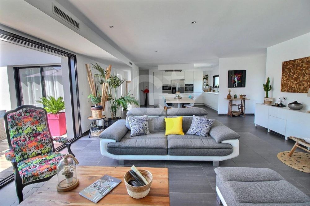 acheter Superbe maison contemporaine avec piscine à MIOS