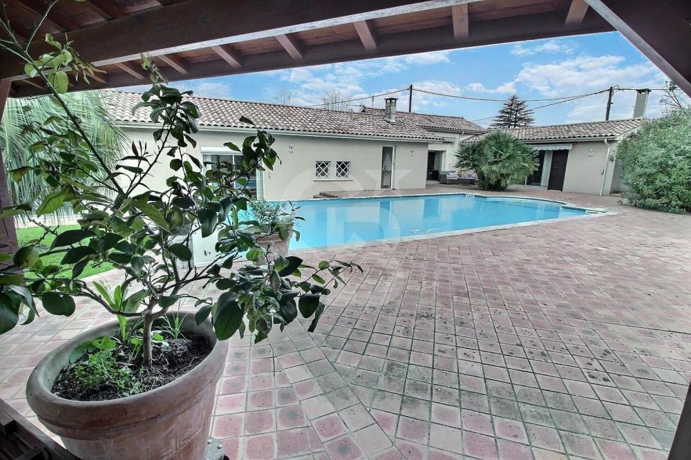 Acheter charmante maison familiale plain pied 4 chambres avec piscine LIBOURNE