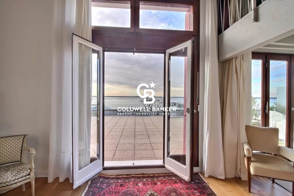 Appartement à vendre Arcachon Le Moulleau - première ligne avec terrasse 90 m², vue mer