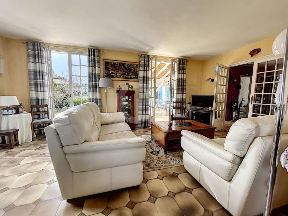 vente Maison familiale avec piscine À 5 MINUTES DE LIBOURNE