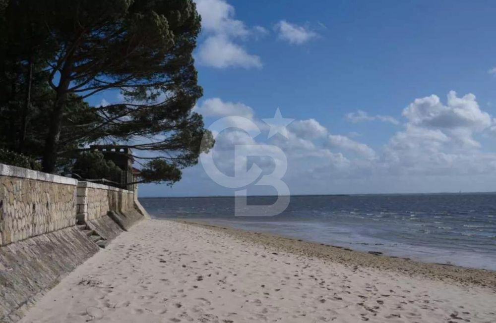 Achat charmante villa authentique en première ligne TAUSSAT