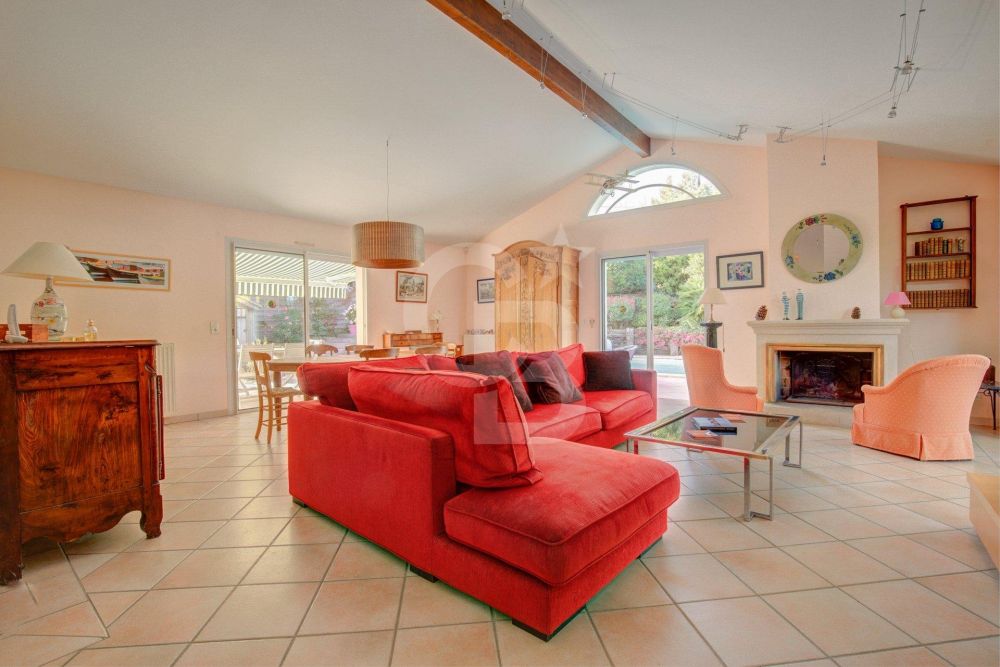 Maison familiale avec aperçu bassin à vendre PYLA SUR MER