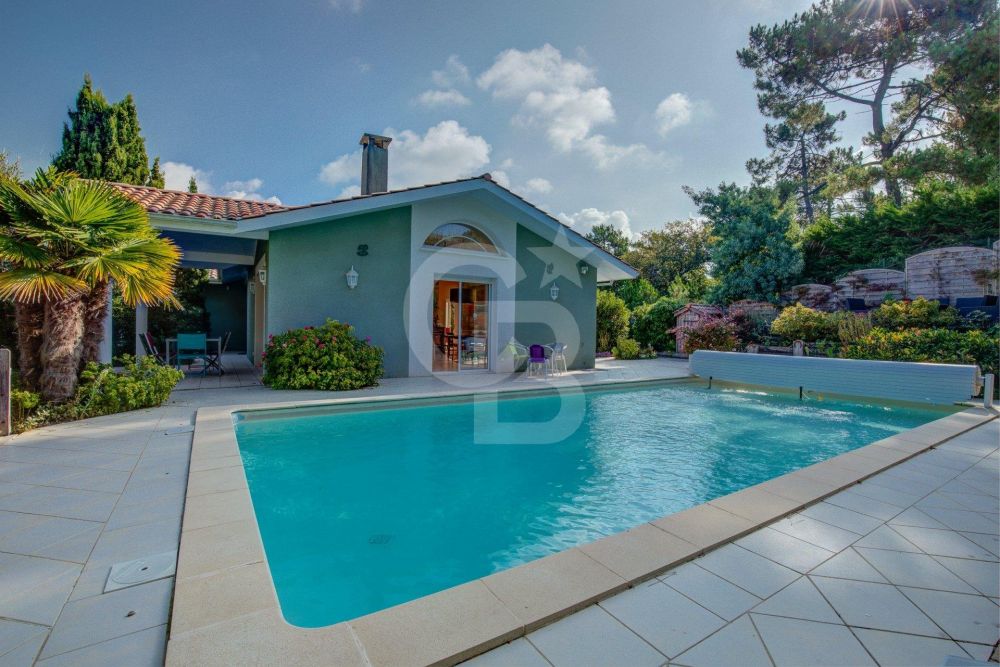 Recherche villa familiale 7 chambres aperçu bassin PYLA SUR MER