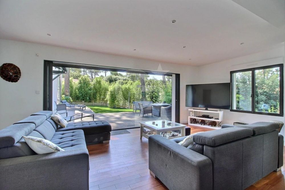 achat Magnifique villa avec 3 appartements indépendants à PYLA SUR MER