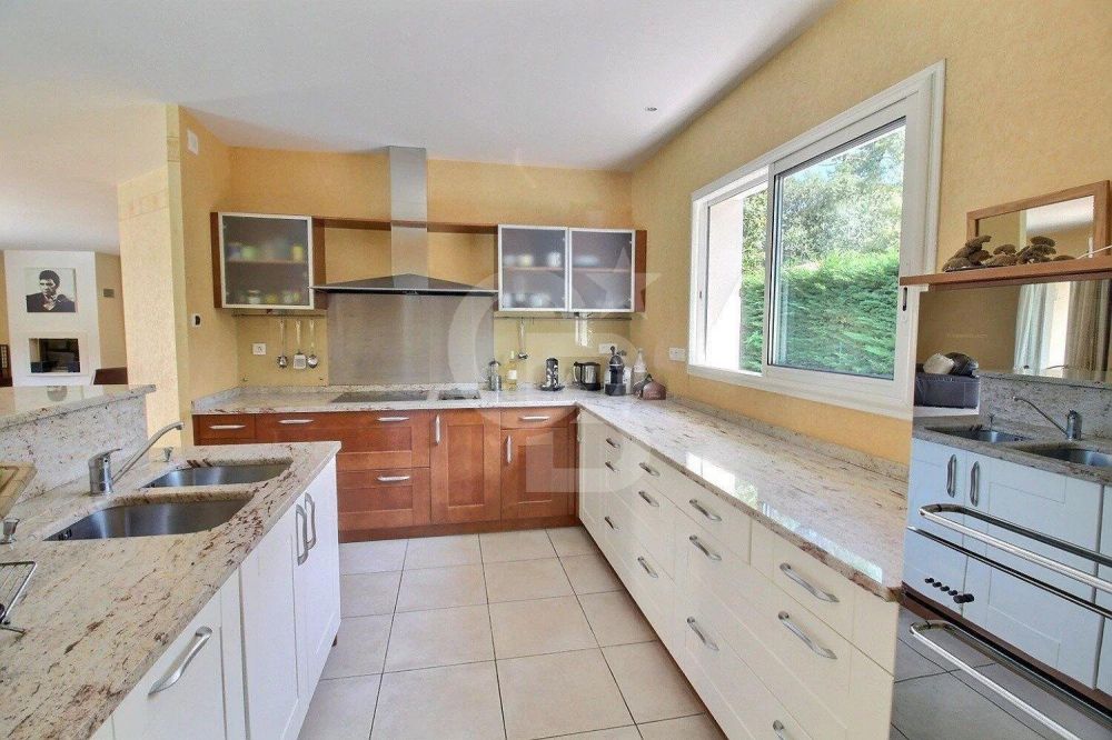 Recherche belle maison contemporaine avec piscine ARCACHON PROCHE MOULLEAU