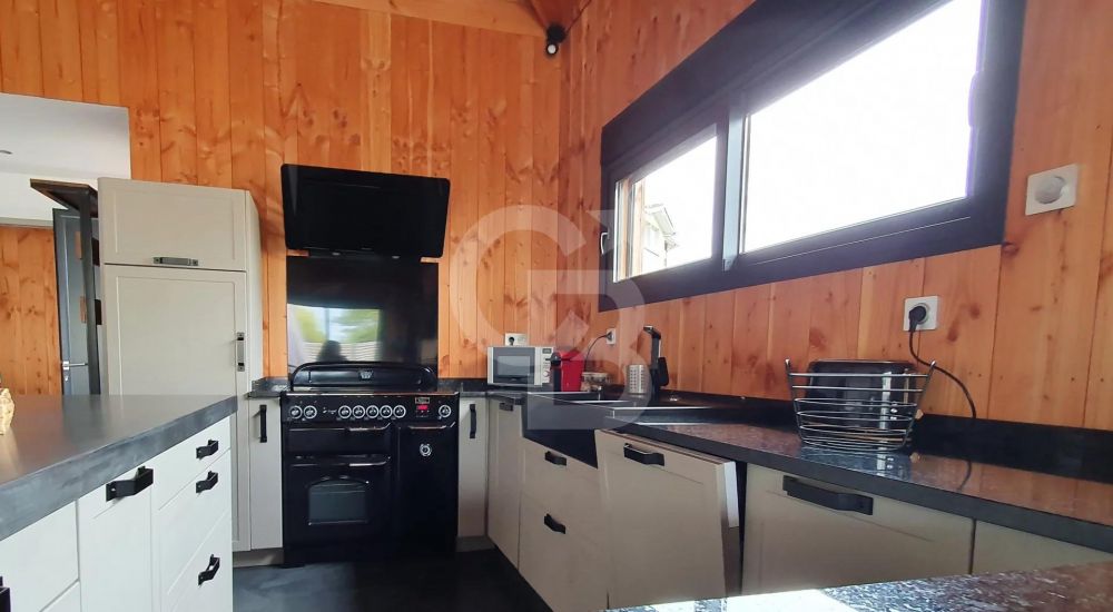 Achat villa en bois esprit bassin avec piscine ARÈS