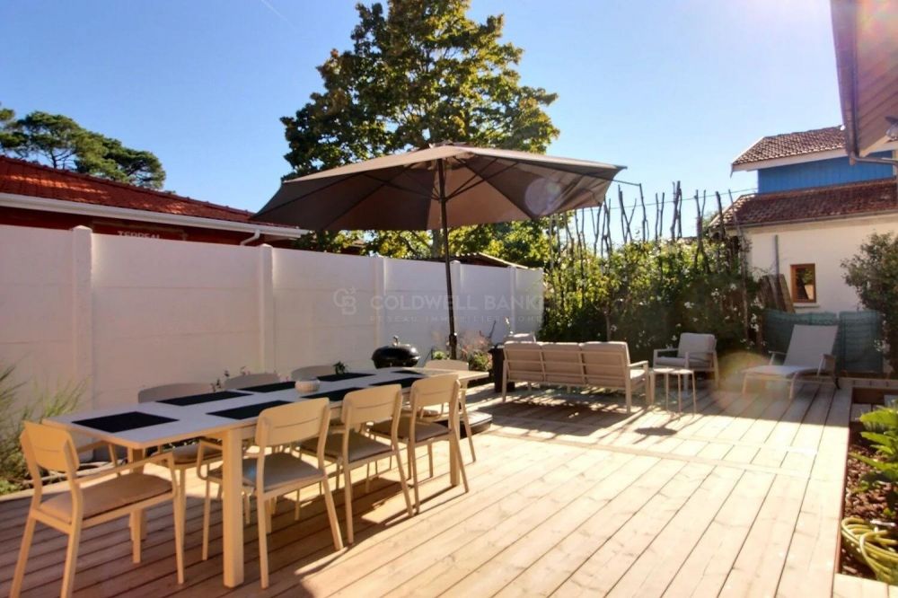 Recherche belle maison de ville rénovée de style arcachonnais ANDERNOS-LES-BAINS HYPER CENTRE