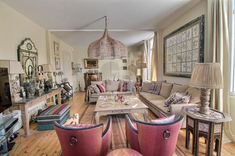 recherche Charmante arcachonnaise rénovée avec piscine et place de parking à ARCACHON LE MOULLEAU