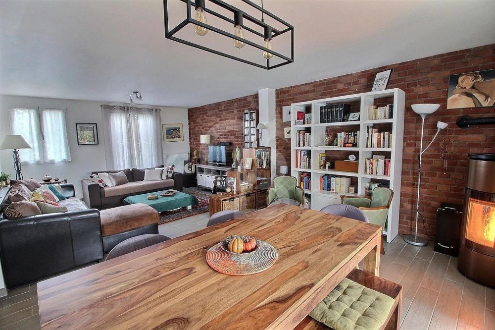 Charmante maison 3 chambres avec jardin à vendre LEOGNAN PROCHE CENTRE