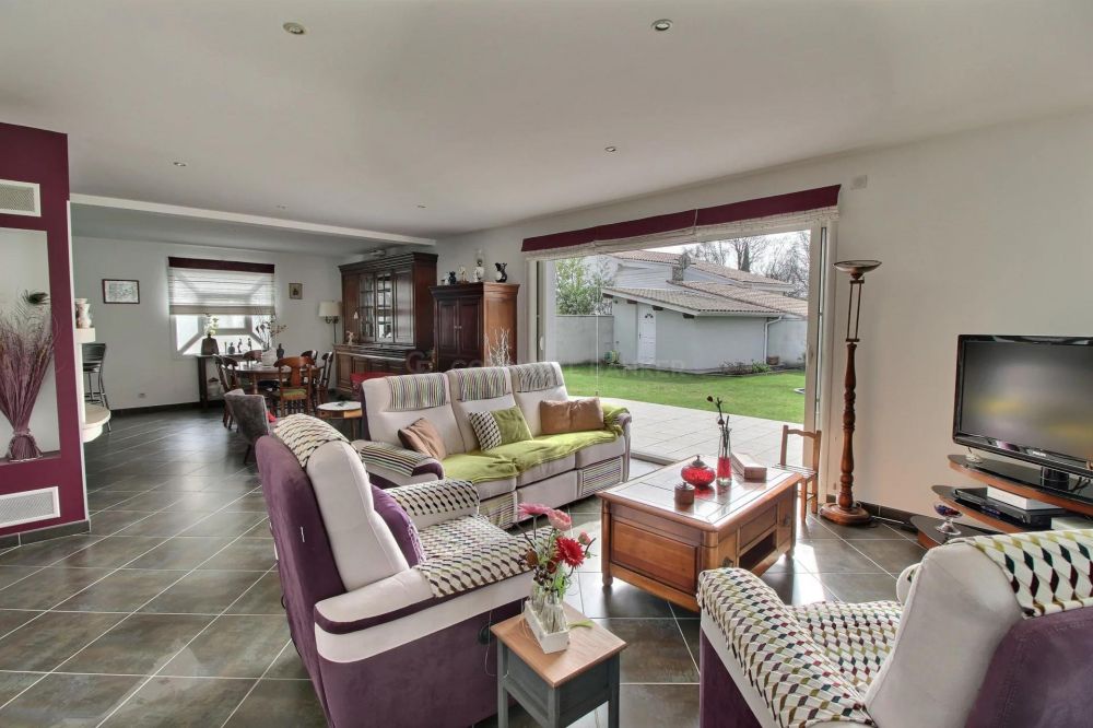 Maison récente avec double garage à vendre GUJAN-MESTRAS