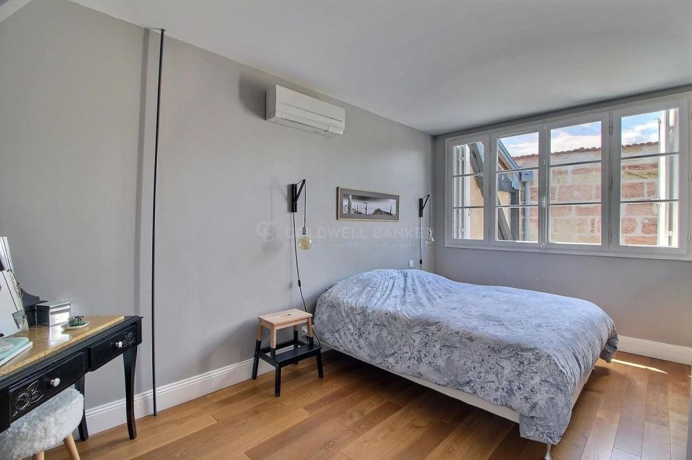 recherche Appartement T4 avec terrasse à BORDEAUX SAINT-GÉNÈS à vendre