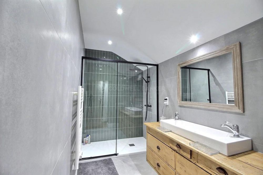 Appartement T4 avec terrasse à BORDEAUX SAINT-GÉNÈS