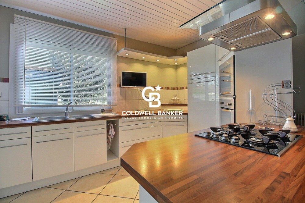 Maison de plain-pied avec piscine - proche Bordeaux Pessac Alouette