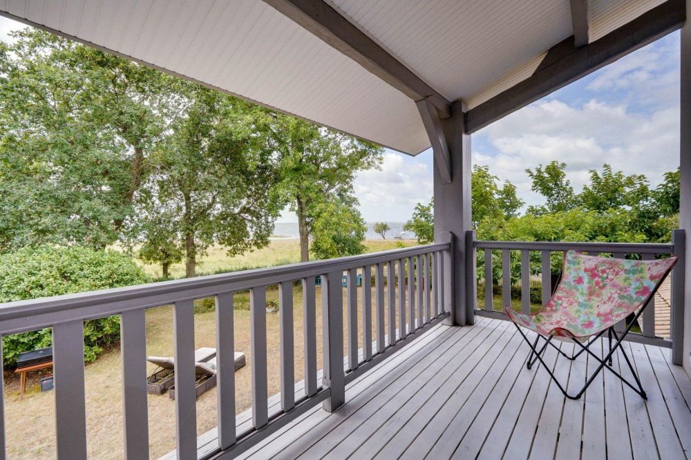 Villa traditionnelle rénovée en première ligne - Taussat