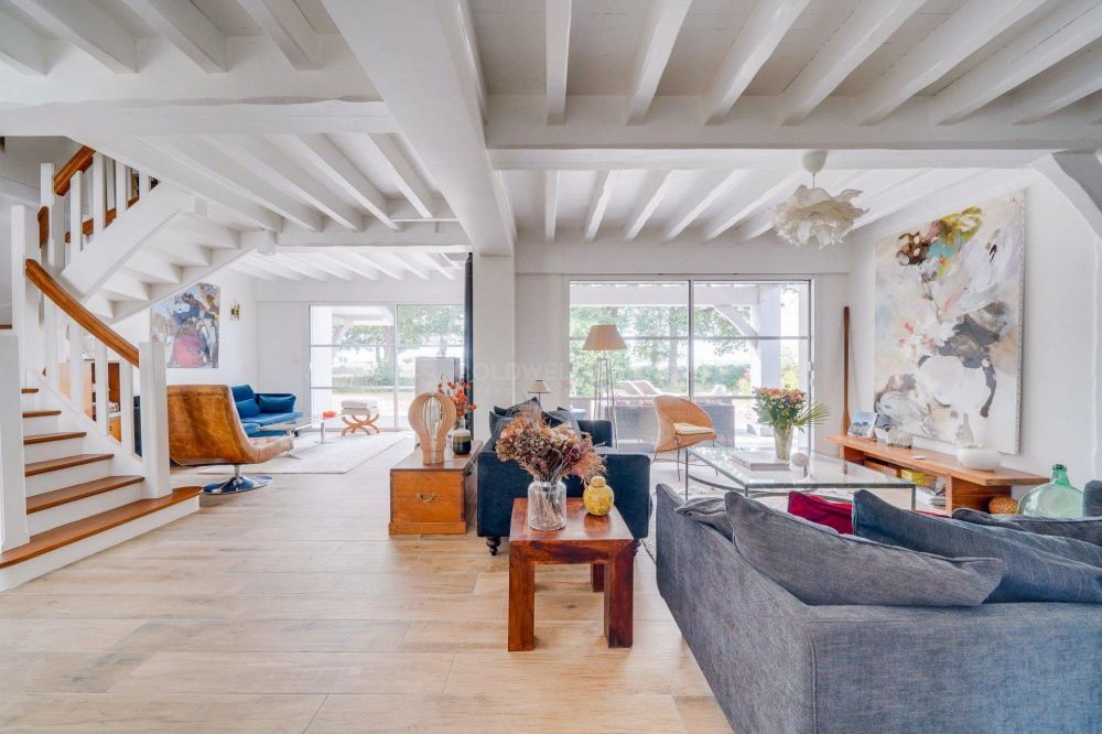 achat Villa traditionnelle rénovée en première ligne - Taussat