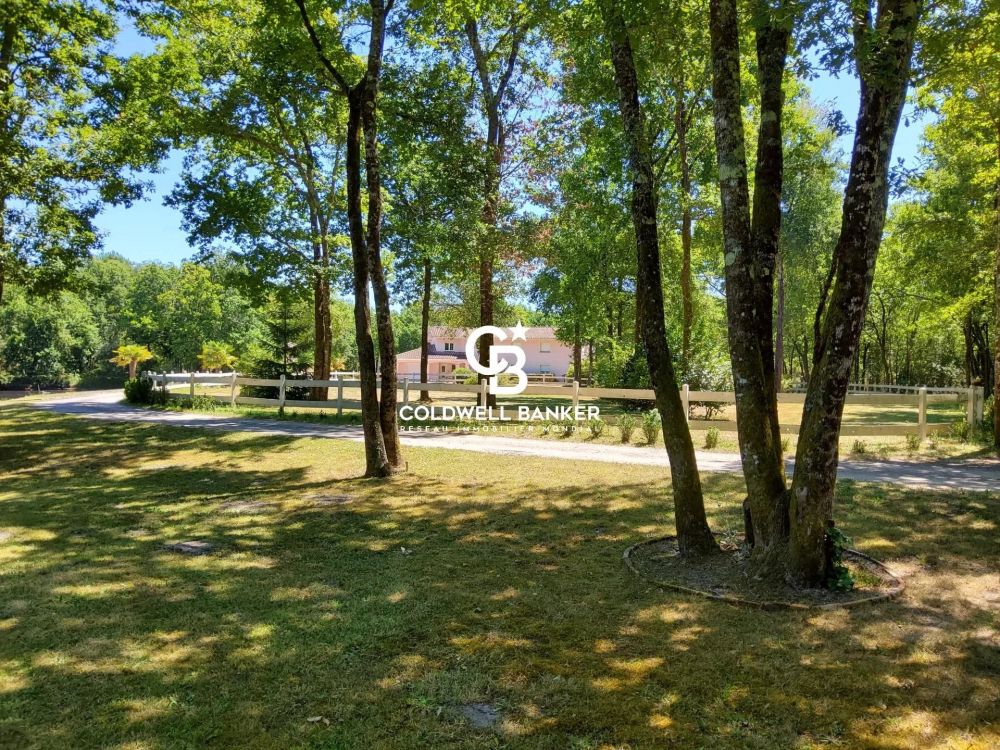 Domaine exceptionnel avec étang à Mios, Proximité Bassin d'Arcachon