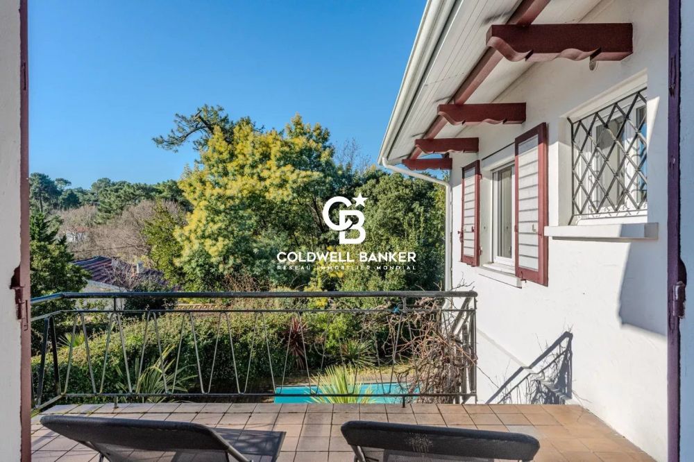 Maison à vendre Arcachon Abatilles - villa rénovée avec piscine et jardin paysagé